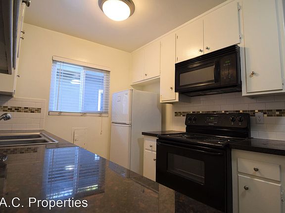 4th image of 4205 Arch Dr APT 17