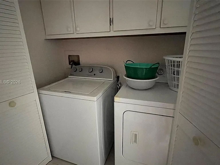 807 NE 27th Ave #807 — Photo 10