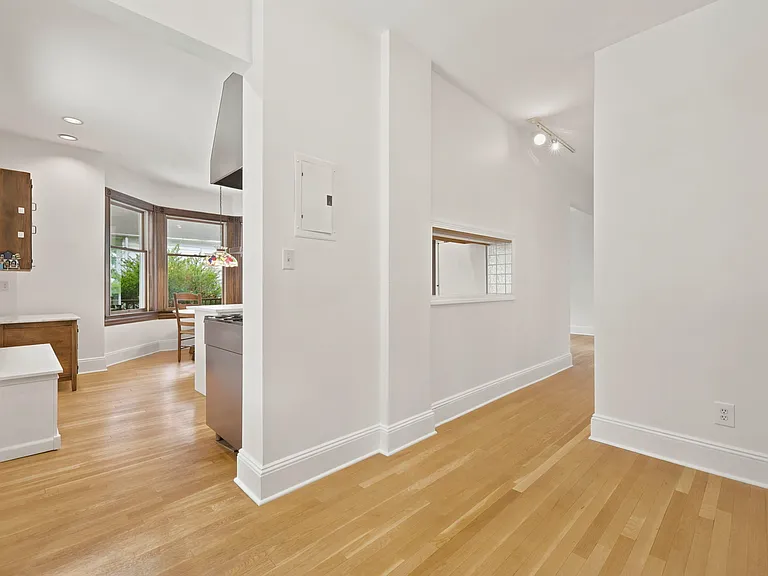 301 Broadway #1 — Photo 5