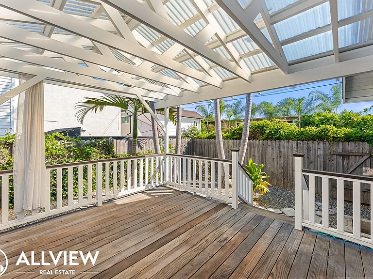 2474 Santa Ana Ave — Photo 21