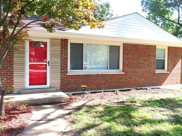 100 Florwood Ct, Saint Louis, MO 63135
