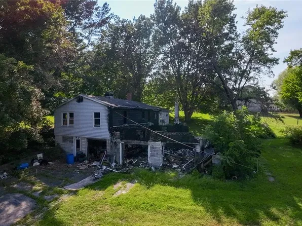 1310 Vandalia Rd, Hillsboro, IL 62049