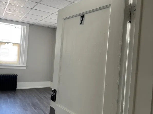 420 Roane St #7, Harriman, TN 37748