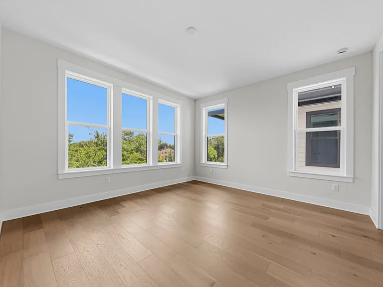2054 Prudential Dr — Photo 21