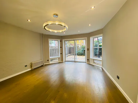 Rented by Aventana | media 20