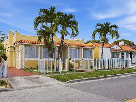 2nd image of 1745 SW 17th St #2