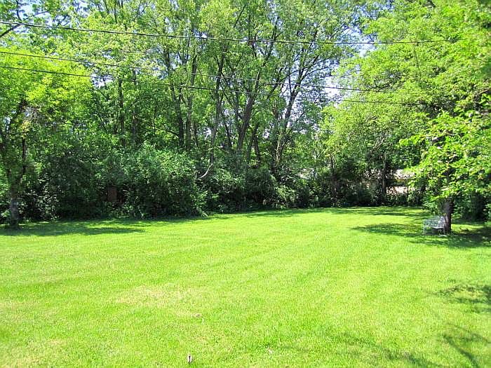 2nd image of 2532 Wickliffe Rd