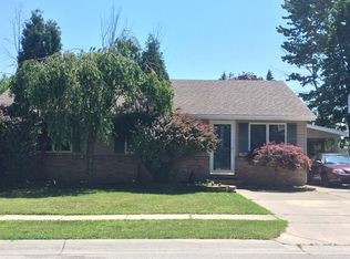 2108 Katherine St, Port Huron, MI 48060