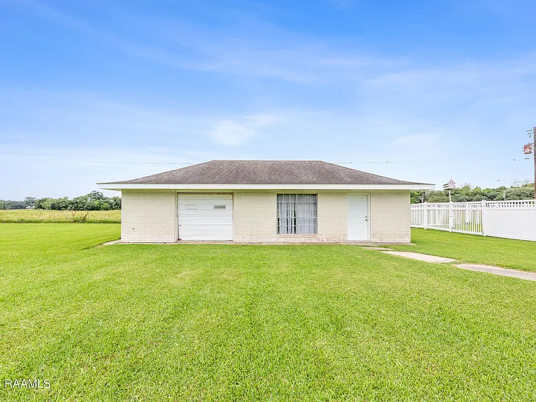 2508 Ferris Rd — Photo 5