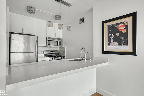 Sold by Brown Harris Stevens | media 15