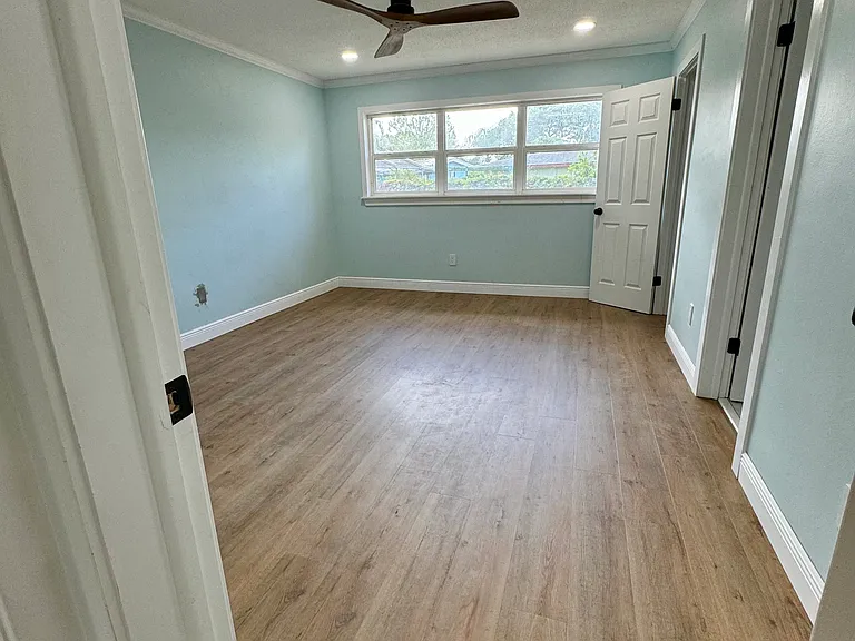 1333 Williams Dr — Photo 17