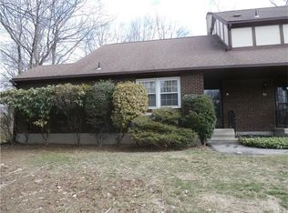 34 Derbyshire, Derby, CT 06418