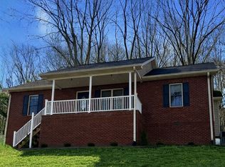 120 Skyview Dr, Carthage, TN 37030