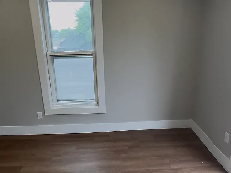 23 Benson St #3 — Photo 7