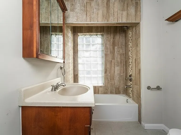 3027 Grandy Ave — Photo 15