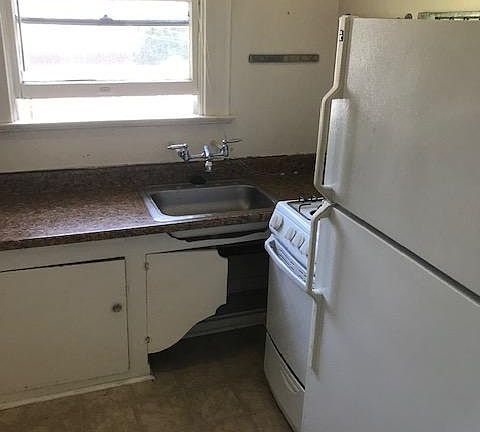 2nd image of 1917 10th St APT C
