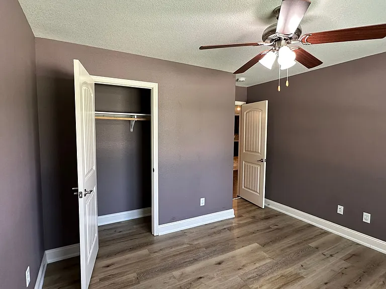 333 Lyle Curtis Cir — Photo 49