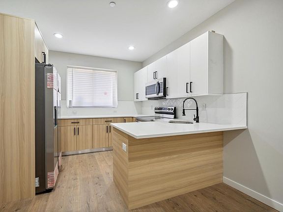 5th image of 2254 N 9th St #1