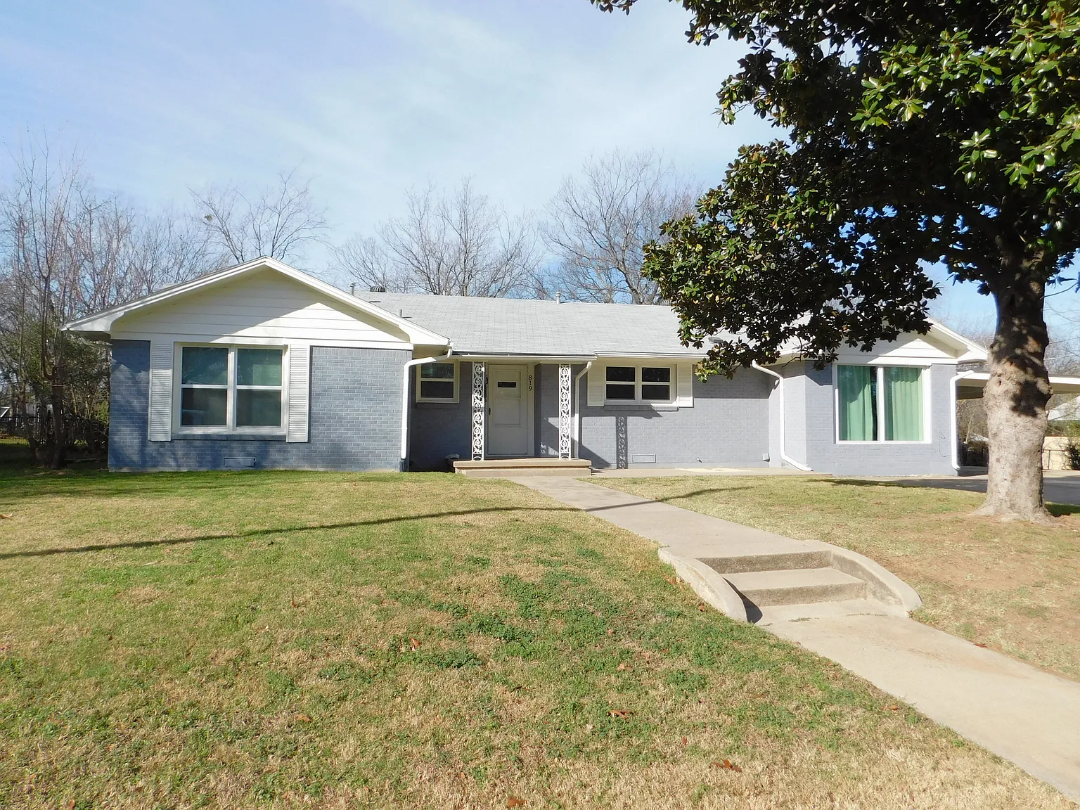 3 bed, 1738 sqft, $1,995 — Photo 2