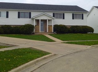 311 Barberry Ct, Dekalb, IL 60115