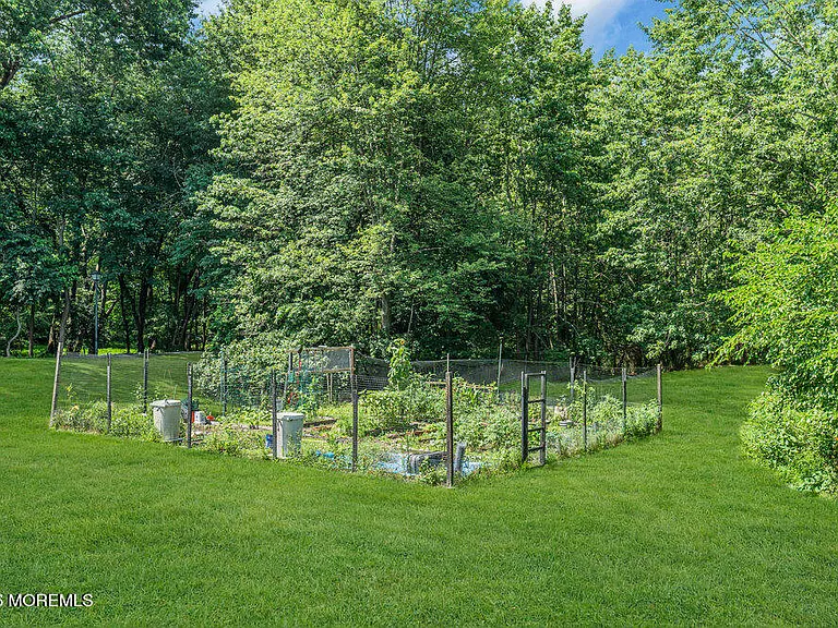 38 Devon Ct — Photo 27