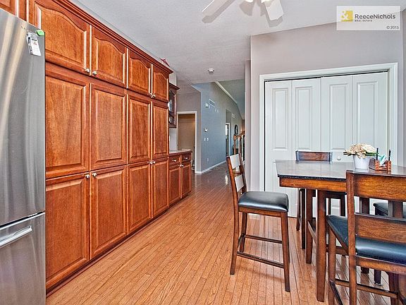 5th image of 16118 Linden St