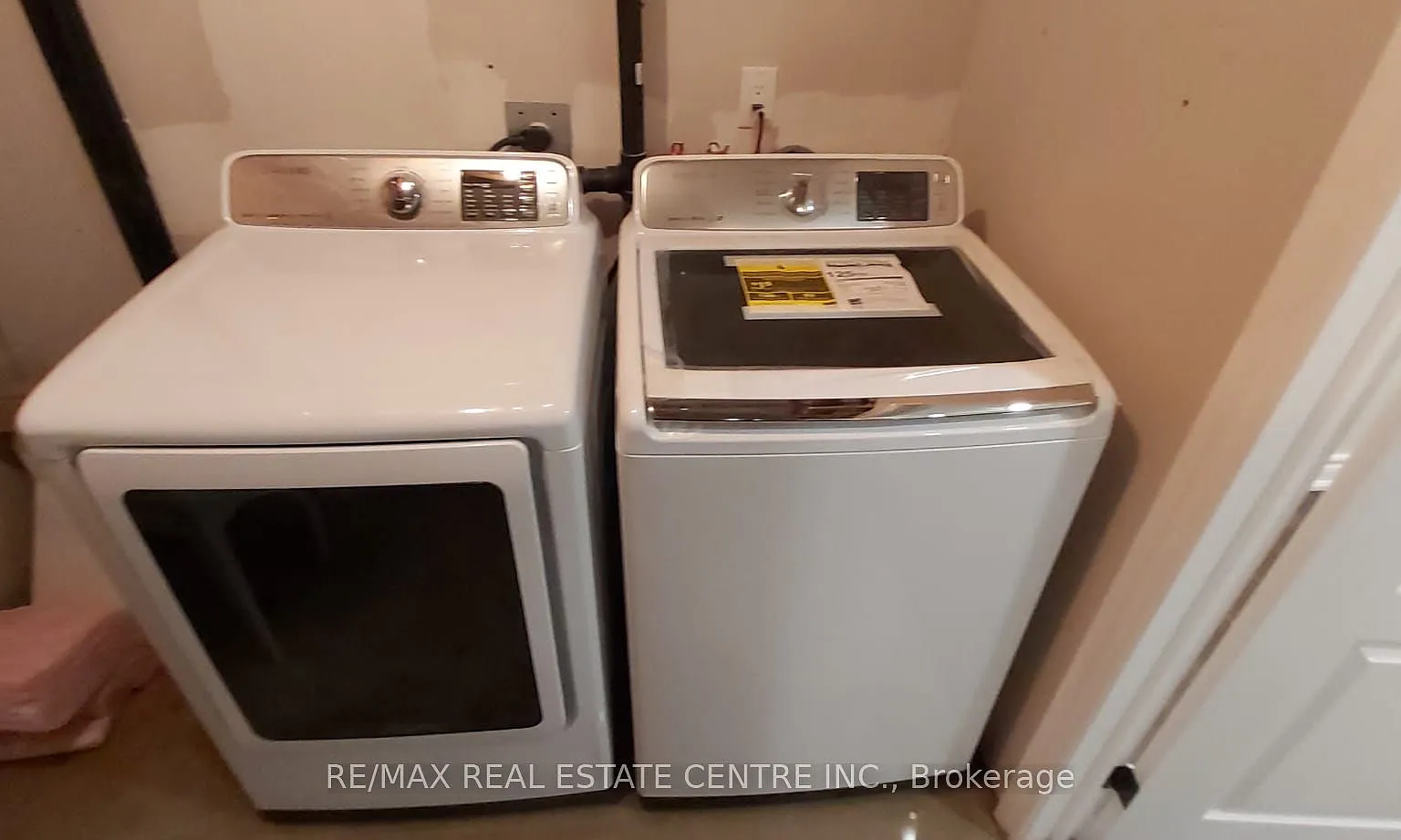 3 bed, $2,200 — Photo 4