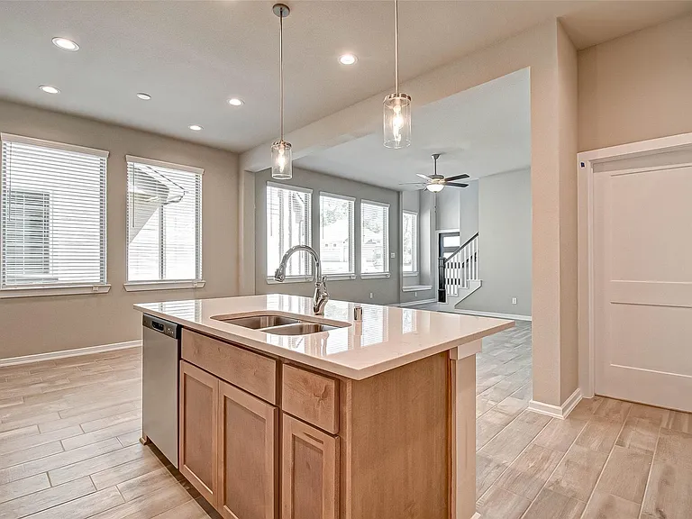 315 N Spotted Fern Dr — Photo 17