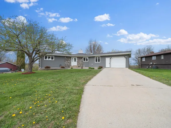 1840 2nd St S, Sauk Centre, MN 56378