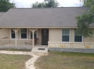214 S Ball Dr, Kerrville, TX 78028