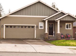 18722 Van Fleet Ave, Sandy, OR 97055