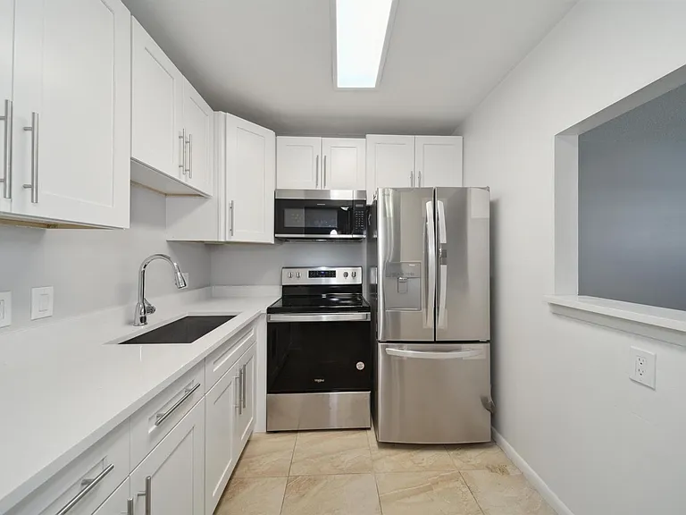 114 Northampton St #114-114-F — Photo 8