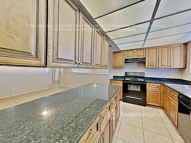 7502 W Indianola Ave — Photo 8