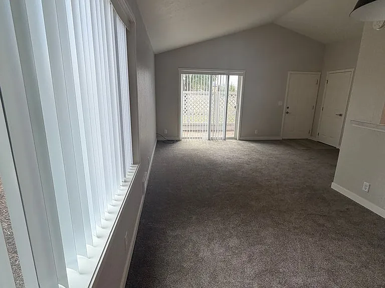 5664-5666 Glenridge Way #5668 — Photo 8