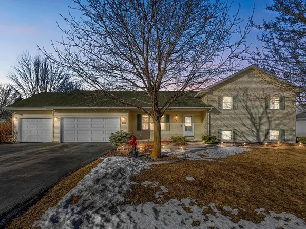 735 Brooke Ashley Ct, Omro, WI 54963