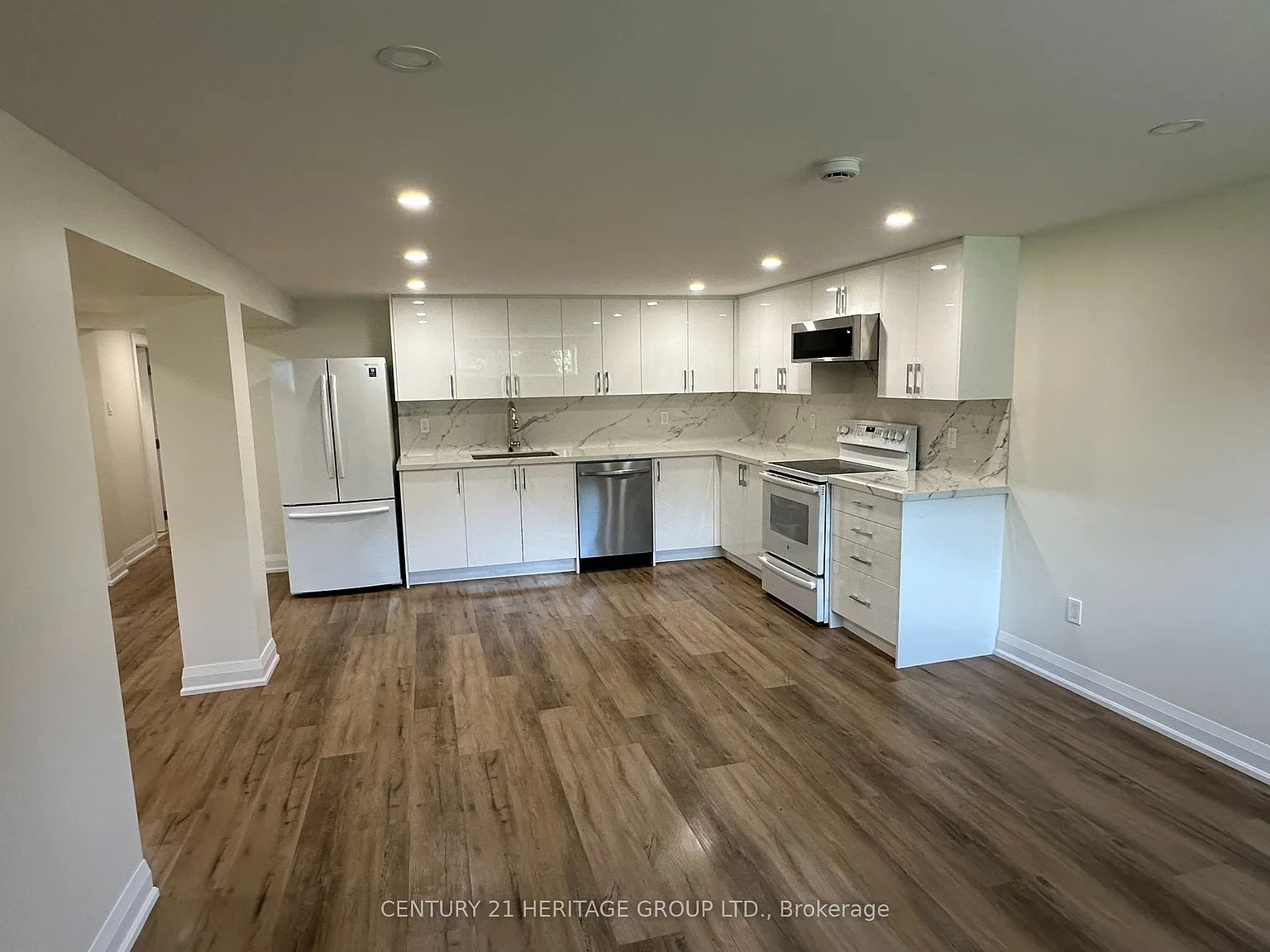 3 bed, $2,500 — Photo 4