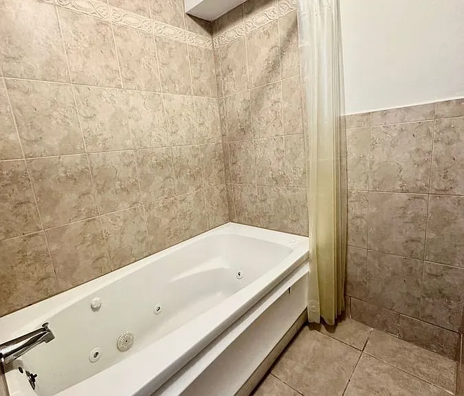 7649 Fallswood Way — Photo 32