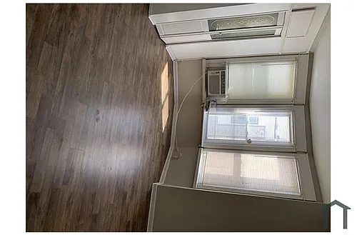 1720 S Taylor St Photo 1