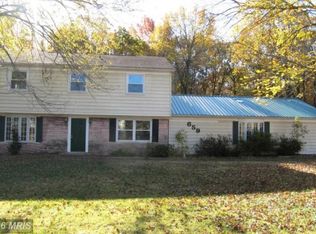 659 Opel Rd, Glen Burnie, MD 21060