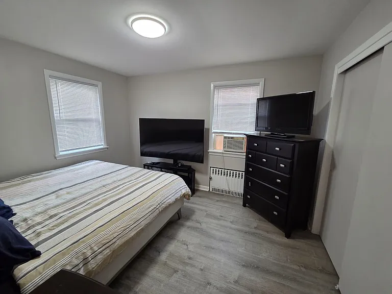 166 Carmita Ave #2 — Photo 10