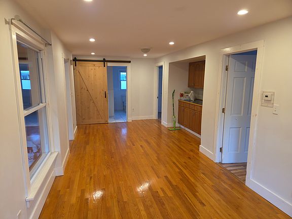 4th image of 94 Portland Ave #94