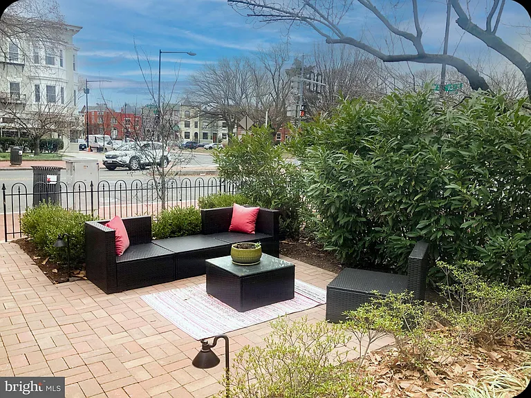 1302 E Capitol St NE #B — Photo 15