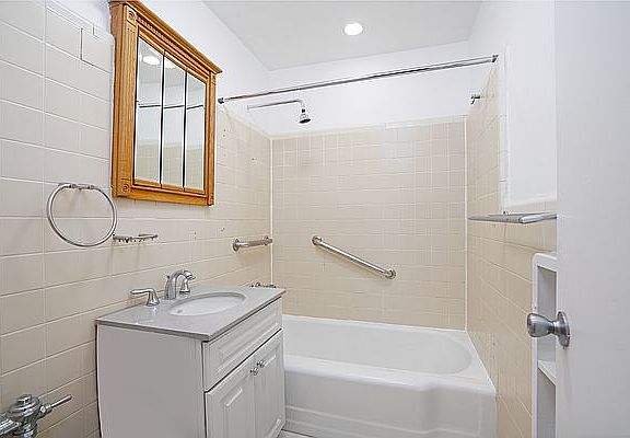 3rd image of 143-05 41st Ave #1G