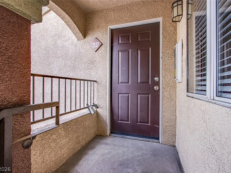 7885 W Flamingo Rd #2127 — Photo 3