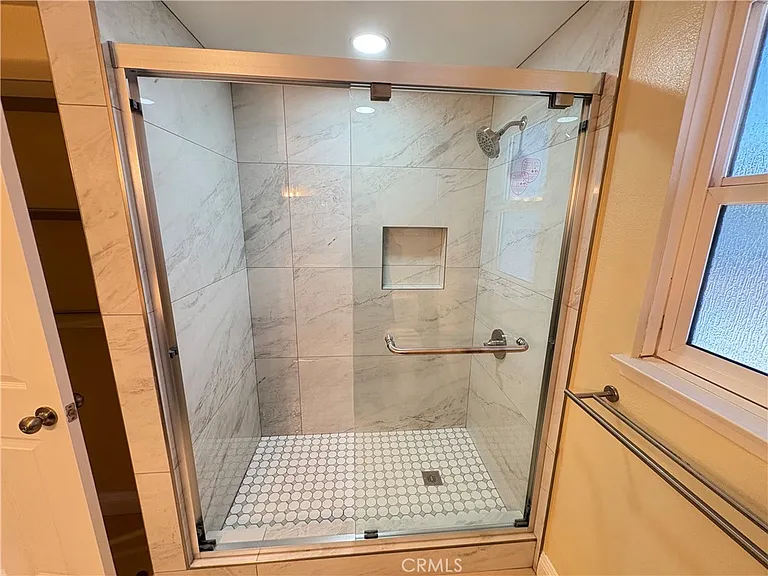 20409 Tufts Cir — Photo 18