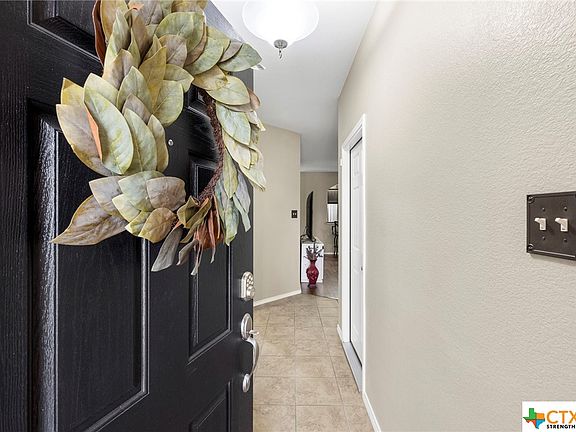 3rd image of 5804 Huntington Dr