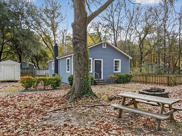 2004 Valnore Rd, Johns Island, SC 29455