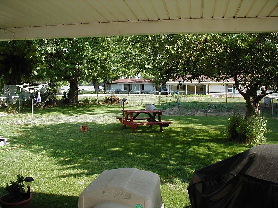 2nd image of 76 Richmond Ave