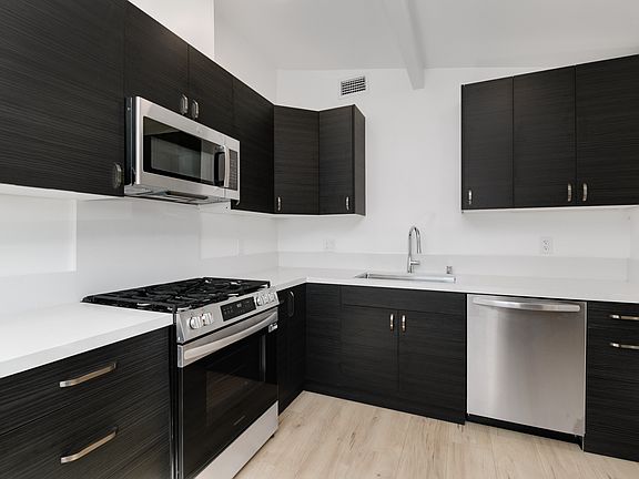5th image of 4526-28 Clairemont Mesa Blvd #A