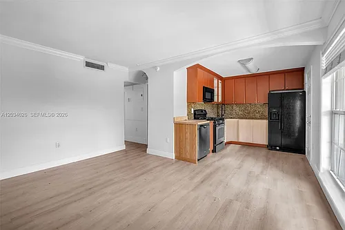 3245 Virginia St Photo 1